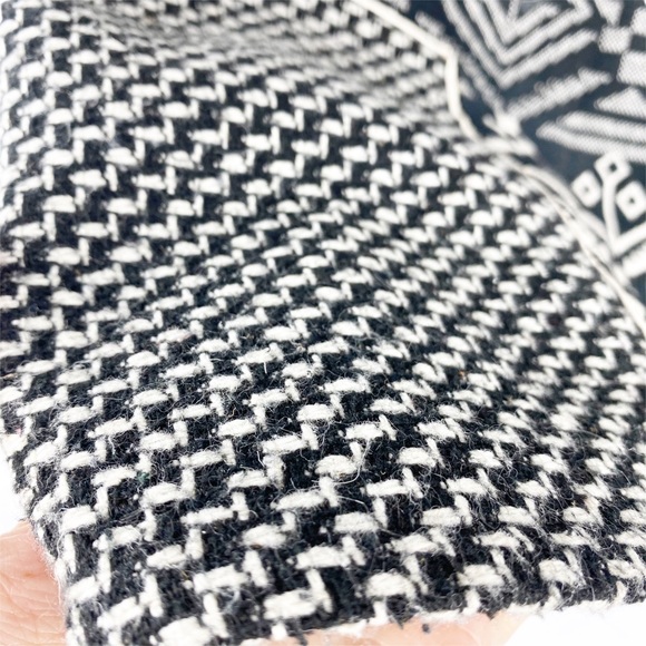 LUSTER Wool Knit Aztec Print Mini Skirt Size Small - Picture 3 of 7